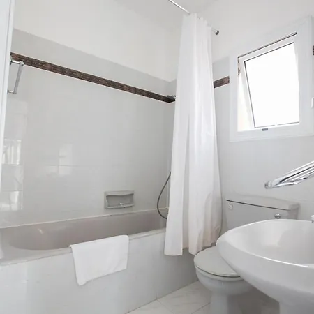 The Complete Guide To Renting Your Exclusive Holiday In With Private Pool And Close To The Beach 1691 *